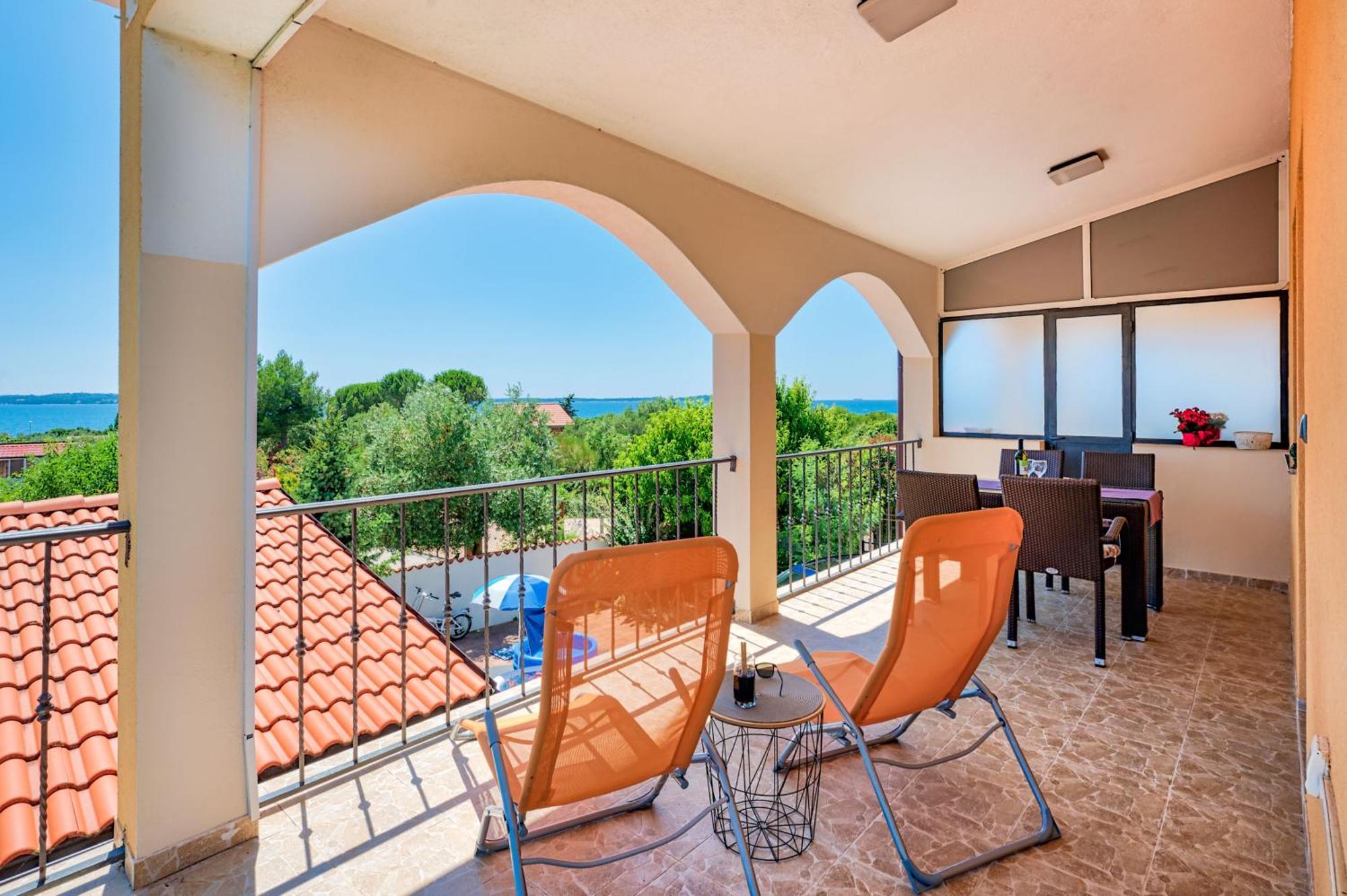 Teuta Apartments - A Beach And A Sea View Peroj Eksteriør bilde