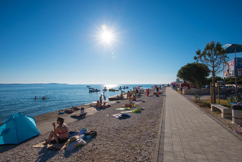 Teuta Apartments - A Beach And A Sea View Peroj Eksteriør bilde